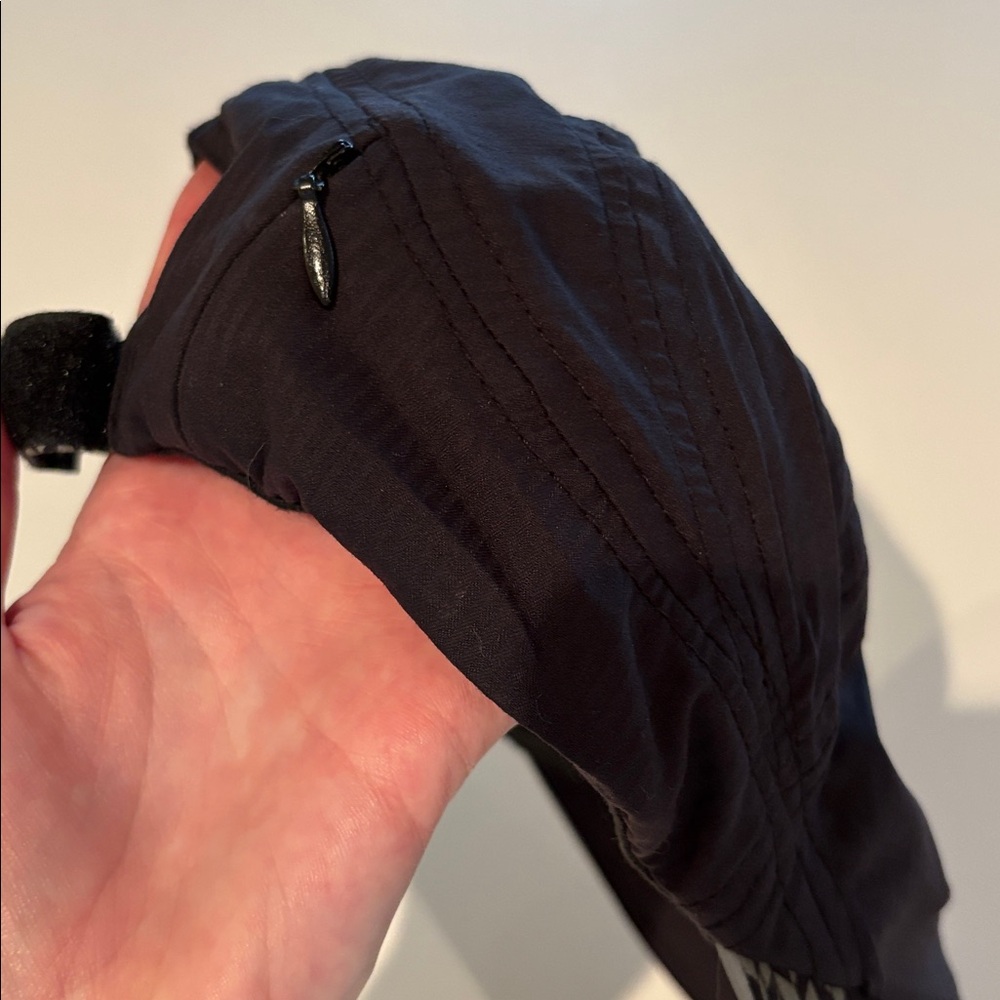 Lululemon Black Running Baseball Hat with Pocket - Picture 5 of 5